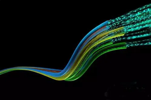 Sistema de envío de haz de fibra óptica