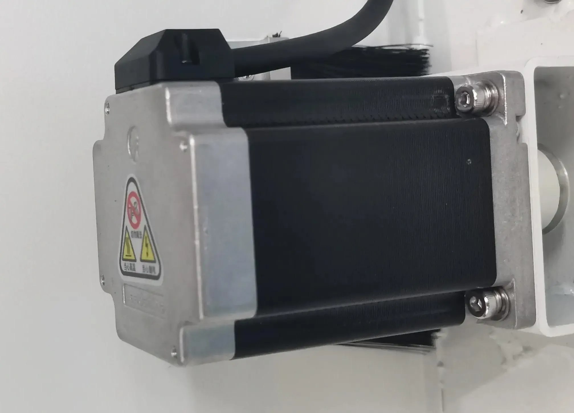 Una imagen de un motor de eje Z en sistemas de accionamiento motorizados