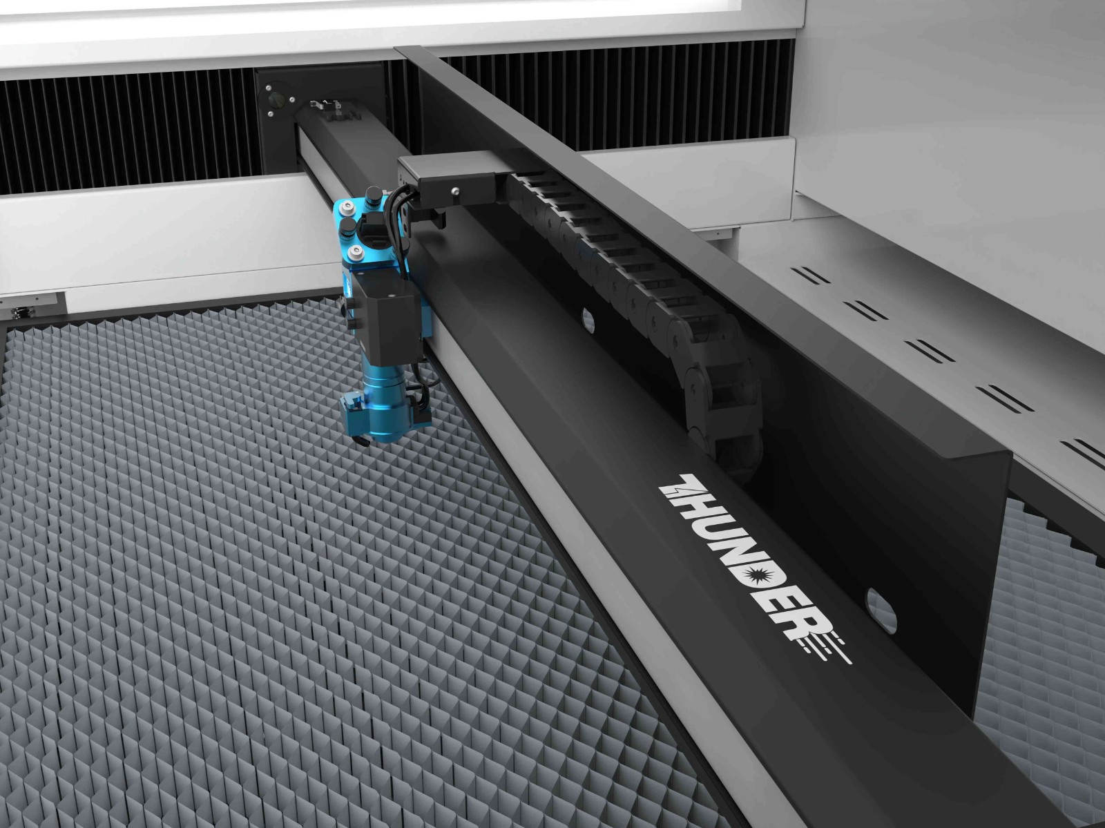 Carril lineal de alta precisión en máquina Thunder Laser Titan Carril lineal de alta precisión en máquina Thunder Laser Titan