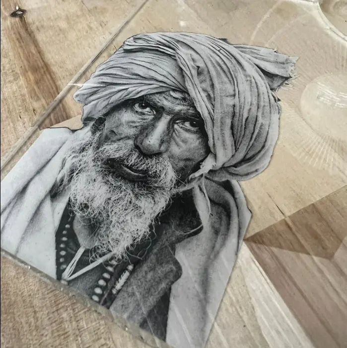 laser engraving photo on acrylic 